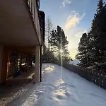 - Alpine Retreat At 1880m - Premium Sauna, 170m2 בקתה *