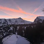 - Alpine Retreat At 1880m - Premium Sauna, 170m2 *