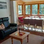 - Alpine Retreat At 1880m - Premium Sauna, 170m2 בקתה *