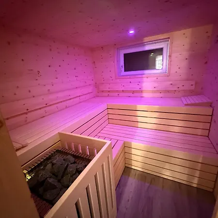 - Alpine Retreat At 1880m - Premium Sauna, 170m2 * Falkert