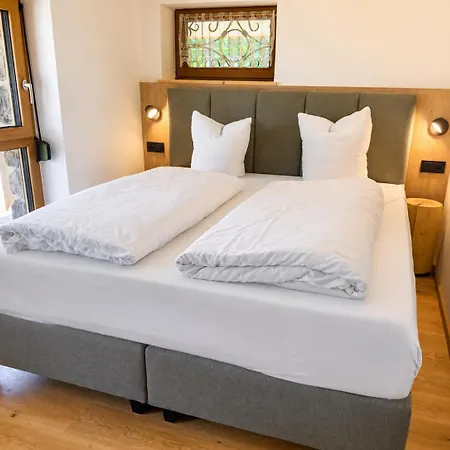 Neu Komplett Saniert - Alpine Escape Dağ evi Falkert