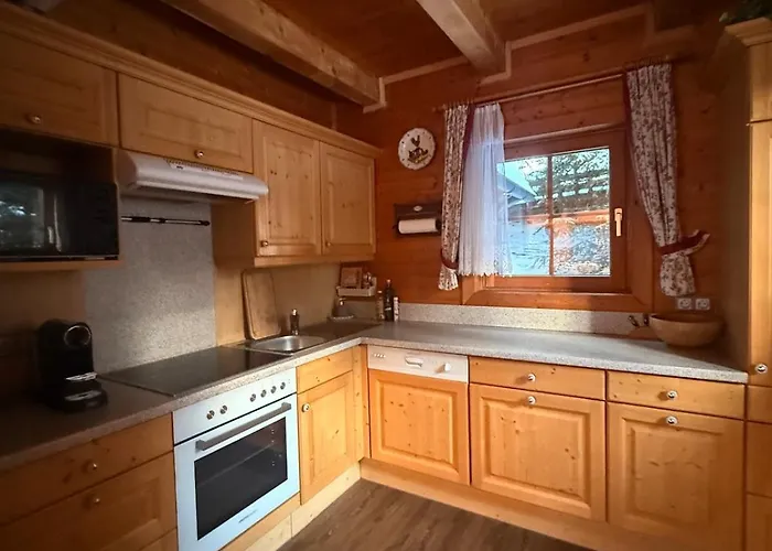 Neu - Grosszuegiger Retreat Auf 1880m - Zirbensauna - Wlan - 170m2 Chalet